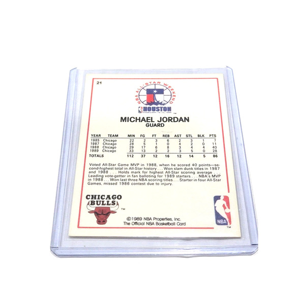 1989-90 NBA Hoops #21 Michael Jordan Chicago Bulls - Picture 2 of 2